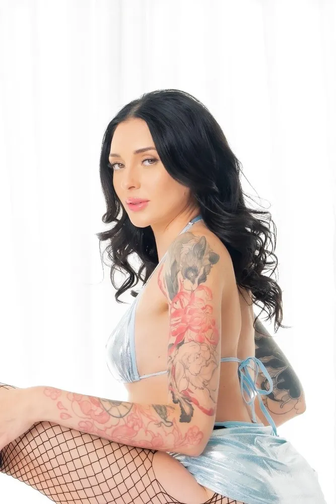 Charlotte Sins