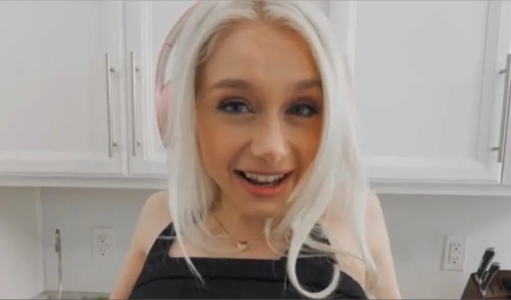 Scarlett Hampton