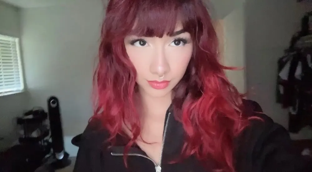 öffentliches OnlyFans Profilbild von yourtokengirl