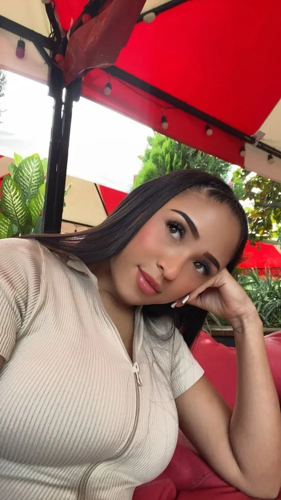 Sarahhottest peruvian girl on OF content 3