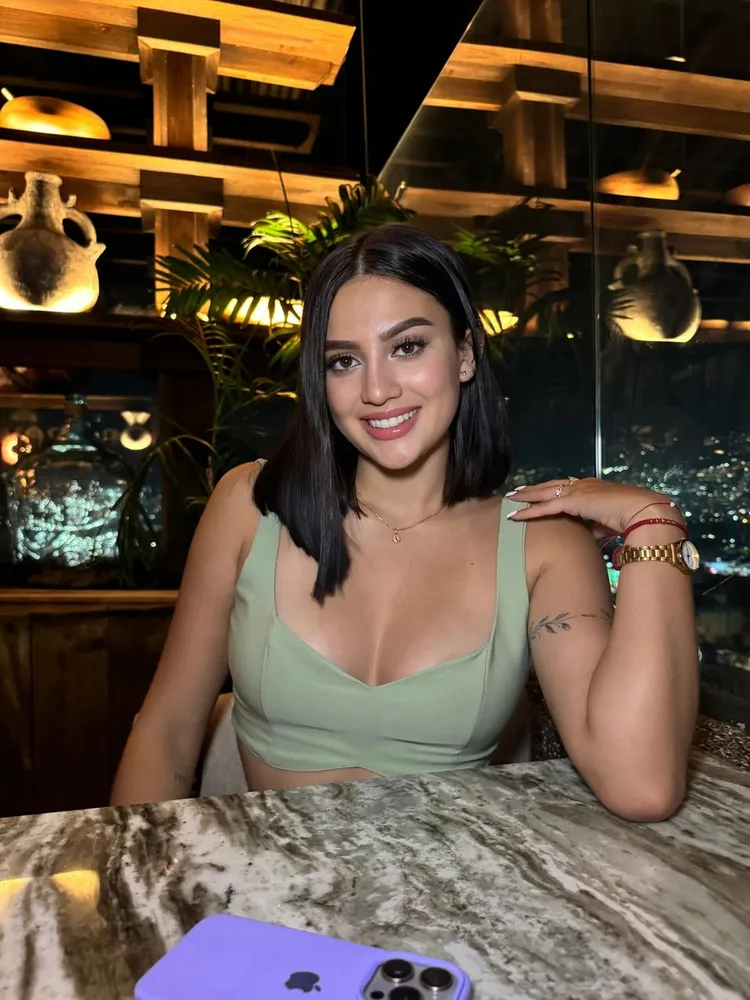 Karina Fernandez🇨🇴🇺🇸 content 5