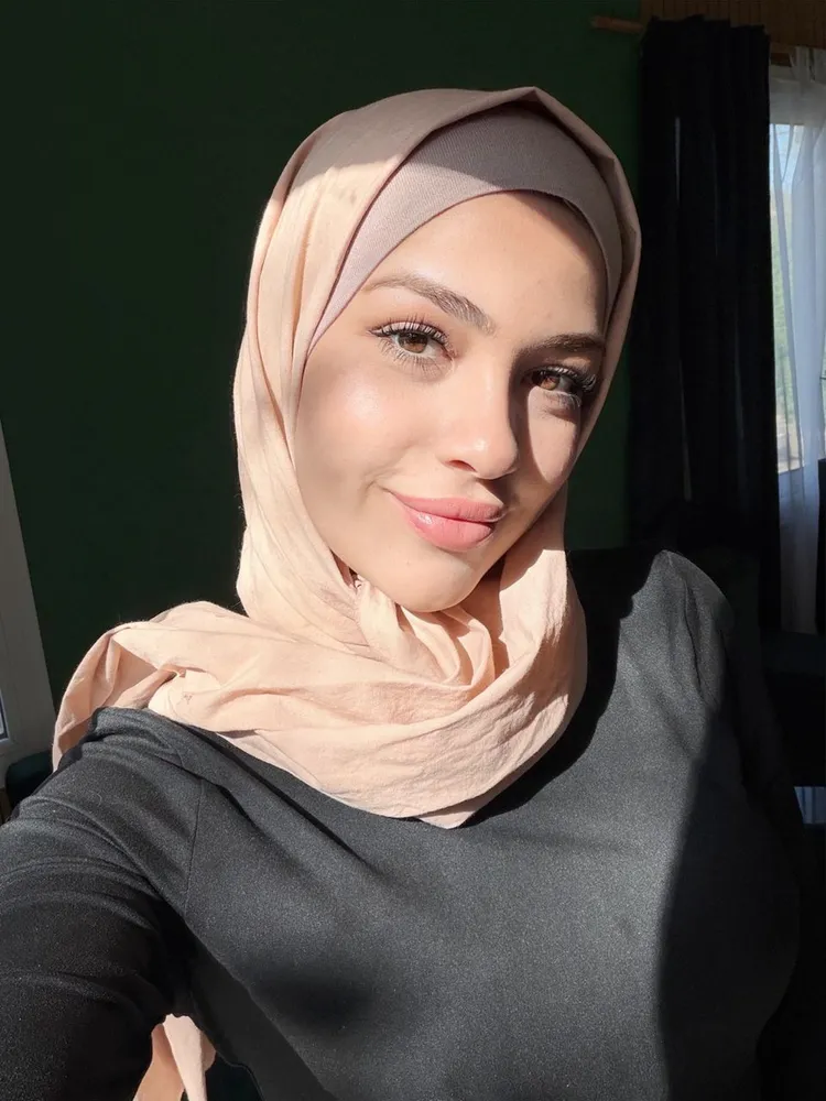 ︎ Hessa Khalifa ︎ content 6
