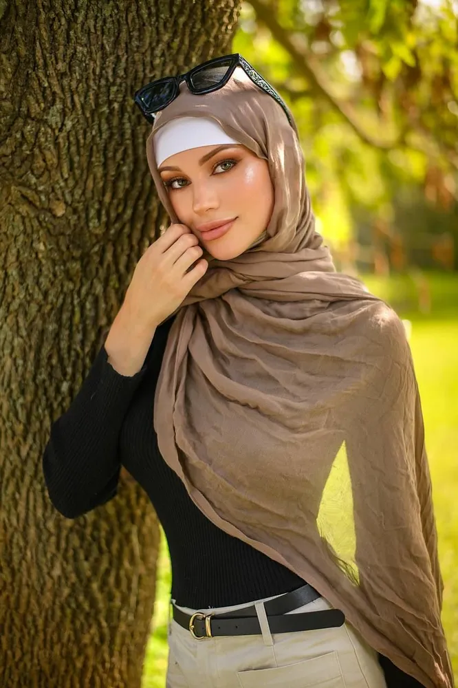 Julia Мansour content 3