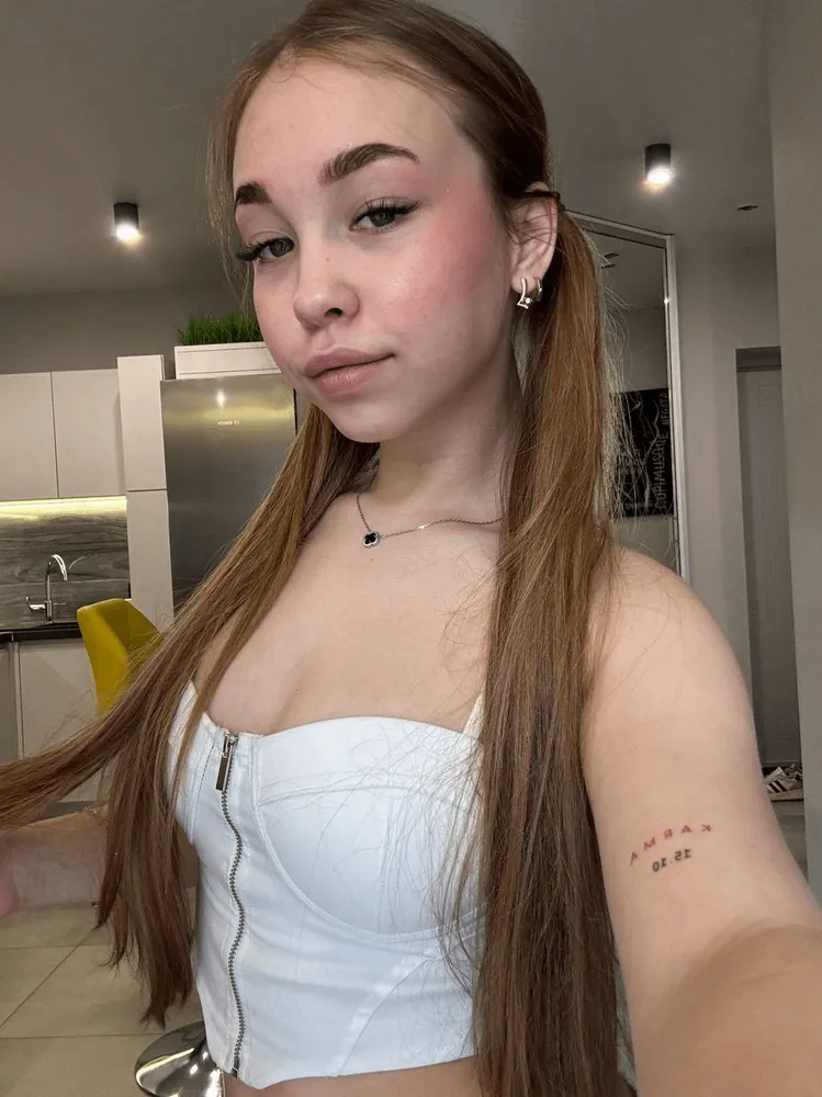 Chloe content 4